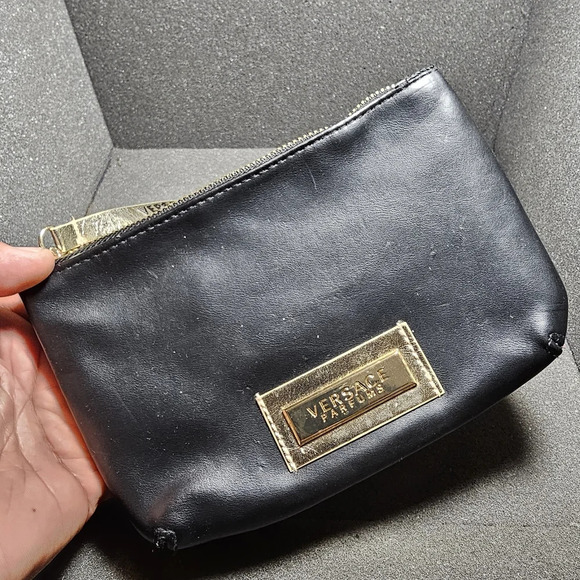 Versace Parfums Black And Gold Zip Up Toiletry Cosmetic Small Travel Bag see pic - Picture 2 of 7